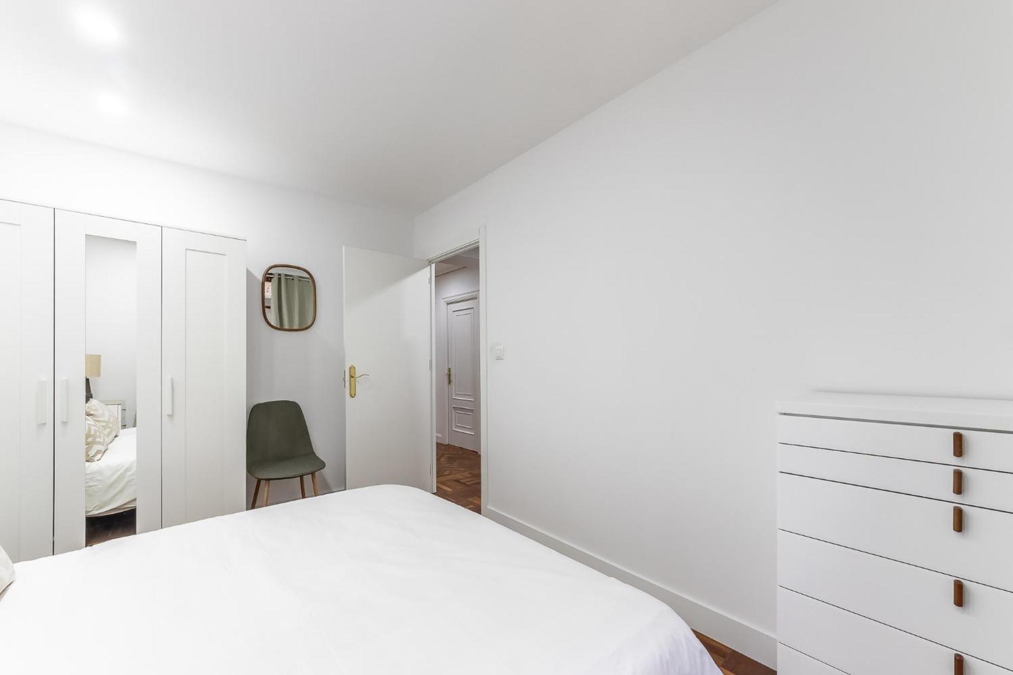 Charming 4 Double Bed Steps From The Old Town *